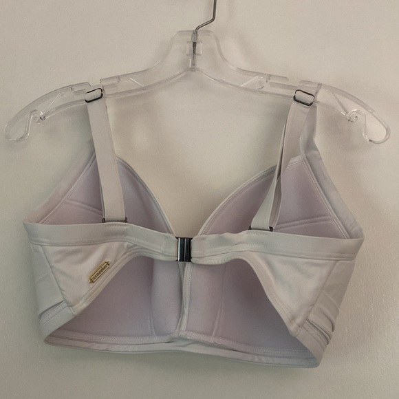 Sun seeker white bikini. Size 8 - Picture 3 of 10